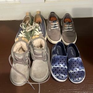 boy shoes. Uggs Zara sperry and cat&jack used shoes.Sizes range Btwn 7-8 toddler